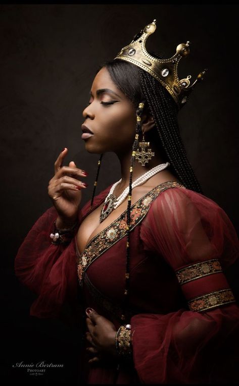 People Post Photos Of Black Women From Fantasy Photoshoots And The Images Are Stunning (30 Pics) Photos Of Black Women, Surreal Scenes, Black Royalty, Oh My Goddess, High Fashion Photography, Black Photography, Fantasy Photography, Afro Punk, Foto Art