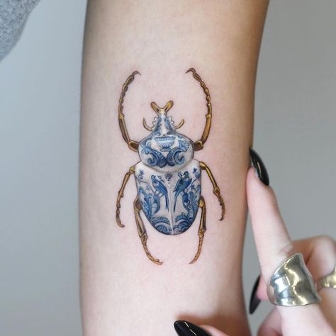 Scarab Tattoo, Beetle Tattoo, Egyptian Scarab, Sweet Tattoos, Getting A Tattoo, Painting Tattoo, Minimalist Tattoos, Pretty Tattoos, Minimalist Tattoo