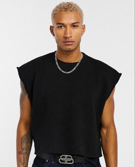 Sleeveless Shirt Outfit, Balenciaga Street Style, Men Crop Top, Crop Top Men, Balenciaga Belt, Casual Sporty Outfits, Jeans And T Shirt Outfit, Black Outfit Men, Daily Fashion Inspiration