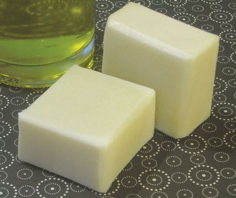 Olive Oil Soap Recipe, Savon Diy, Handmade Soap Recipes, Soap Making Recipes, Soap Recipe, Soap Making Supplies, Olive Oil Soap, Homemade Soap Recipes, Homemade Bath Products