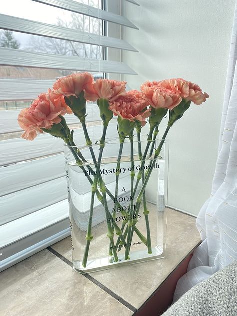 Cute Bookshelves, Book Vase, Vase Transparent, Acrylic Vase, Decoration Aesthetic, Glass Book, Clear Vases, Flower Vases Decoration, Flower Plants