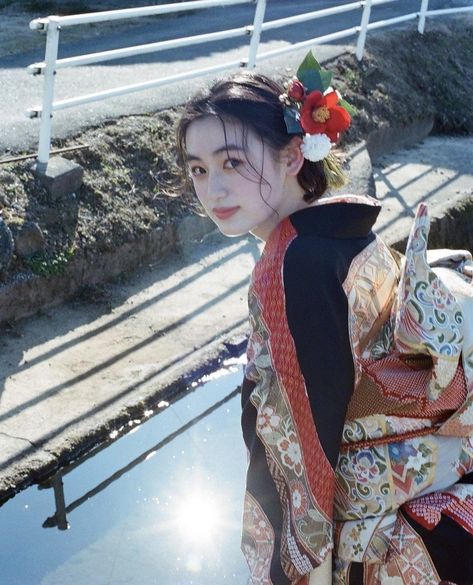 Rikako Yagi, Traditional Hairstyle, Traditional Kimono, Princess Hairstyles, Photoshoot Concept, Japanese Outfits, Iconic Photos, Pure Beauty, Yukata