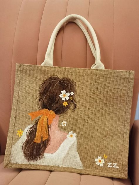 Jhola Bag Design, Bag Fabric Design, Hand Bag Design Ideas, Painting On Jute Bags, Bags Painting Ideas, Painting On Bags Ideas, Painting Bags Ideas, Jute Bags Design Handmade, Bag Painting Ideas Diy