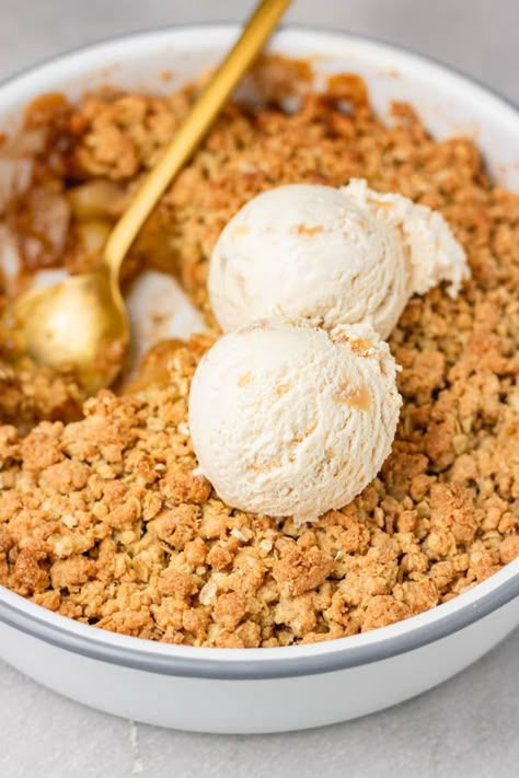 Simple Apple Crumble (Apple Crisp) Apple Crumble Recipe Easy, Vegan Apple Crumble, Orange Cake Easy, Easy Apple Crumble, Crumb Cakes, Crisp Recipes, Breads Recipes, Best Apple Crisp, Easy Apple Crisp Recipe