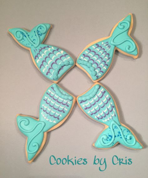 Mermaid Tail Cookies Royal Icing, Mermaid Tail Cookies Decorated, Mermaid Cookies Royal Icing, Mermaid Tail Cookies, Mermaid Sugar Cookies, Mermaid Birthday Party Decorations Diy, Mermaid Cookie, Sea Cookies, Shark Mermaid