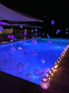 Night Pool Party, 14th Birthday Party Ideas, 15th Birthday Party Ideas, Pool Party Ideas, Sweet Sixteen Birthday Party Ideas, Sweet 16 Themes, Pool Party Decorations, Pool Birthday, Sweet Sixteen Parties