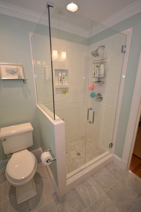 Shower+ bathtub next to it. Duz cijelog zida ? maybe                                                                                                                                                      More Luxury Small Bathroom, Beautiful Small Bathrooms, Small Bathroom With Shower, Bilik Air, Dream Ideas, Bathroom Shower Design, Decoration Bathroom, Tiny House Bathroom, Bathroom Remodel Designs