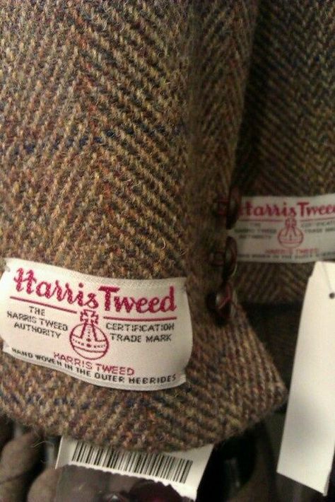 Harris Tweed, is a tweed cloth that is handwoven by islanders at their homes in the Outer Hebrides of Scotland, finished in the Outer Hebrides, and made from pure virgin wool dyed and spun in the Outer Hebrides. 1970s New York, Tweed Outer, Harris Tweed Jacket, Broken Marriage, English Country Style, Harris Tweed, Gentleman Style, Clothing Labels, Country Outfits