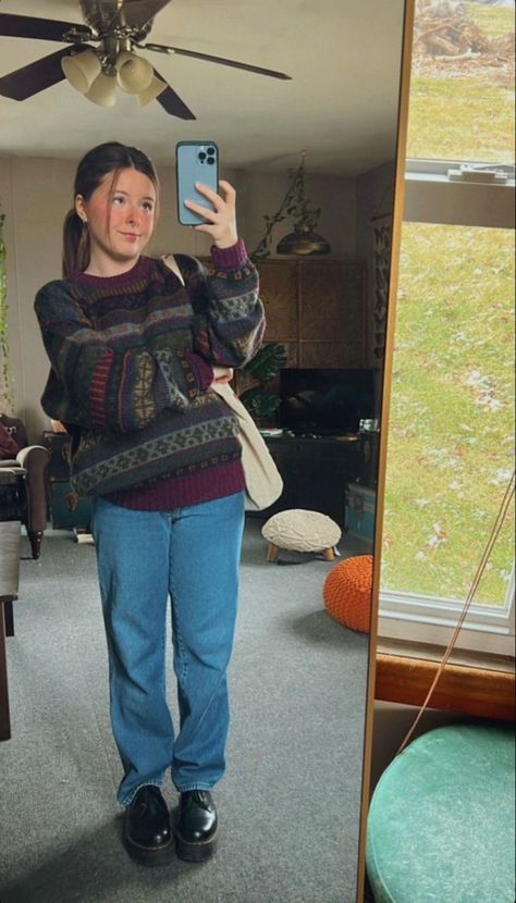 Dr Martens Sweater Outfit, Grandpa Vibes Outfit, Comfy Grandma Outfits, Vintage Docs Outfit, Cozy Grandpa Sweaters, Vintage Oversized Sweater, Thrift Winter Outfits, Sweater Outfit Inspiration, Cozy Fall Outfits Aesthetic Grunge