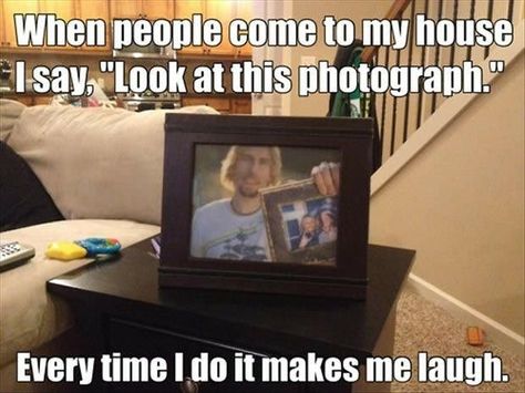 I sing it too.. - 9GAG Look At This Photograph, Inspirational Quotes With Images, College Humor, It Goes On, All Music, Laughing So Hard, Text Posts, Inspirational Quotes Motivation, Bones Funny