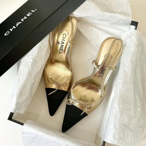 Luxury Chic Kitten Heels, Luxury Gold Leather Kitten Heels, Gold Manolo Blahnik, Gold Chanel Logo, Vintage Chanel Kitten Heels, Chanel Nails Design, Vintage Prada Kitten Heels, Vintage Dior Kitten Heels, Manolo Blahnik Kitten Heels