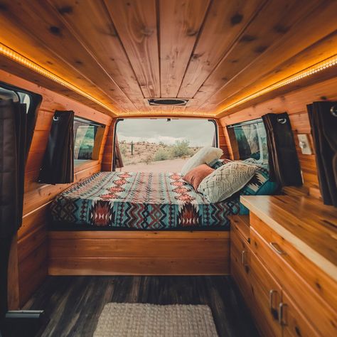 Boho Camper Vans on Instagram: “Swift looking might fine before heading to her new home in Wisconsin 🍻 - 📸 @justinwadeorton” Kombi Food Truck, Boho Camper, Van Interiors, Diy Caravan, Butcher Block Tables, Cedar Paneling, Tenda Camping, Kombi Home, Van Conversion Interior