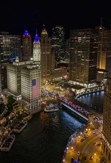 Original Chicago | River walk Chicago | Facebook River Walk Chicago, Chicago Art Print, Chicago Riverwalk, Chicago Art, Chicago River, My Kind Of Town, Chicago City, River Walk, Chicago