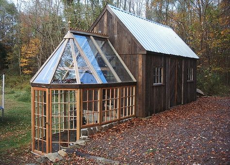 Garden Shed Ideas | Beautiful glass house attached to small barn *dreamy* Landscaping Patio, Victorian Greenhouses, Wohne Im Tiny House, Small Barn, Green Houses, Backyard Greenhouse, Greenhouse Plans, Garden Sheds, Web Images