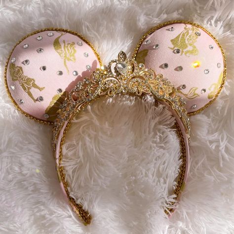 All Posts • Instagram Disney Codes, Disney Trip Outfits, Disney Ears Headband, Diy Disney Ears, Disneyland Ears, Disney Cuties, Disney Themed Outfits, Disney Minnie Mouse Ears, Disney Photo Ideas