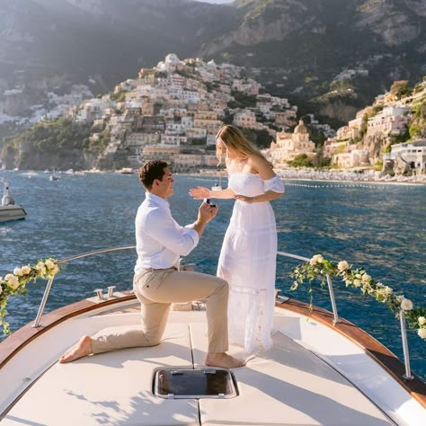 Proposal Pictures Ideas, Destination Proposal, Proposal Aesthetic, Surprise Proposal Pictures, Positano Wedding, Proposal Photoshoot, Dream Proposal, Proposal Pictures, Amalfi Coast Wedding