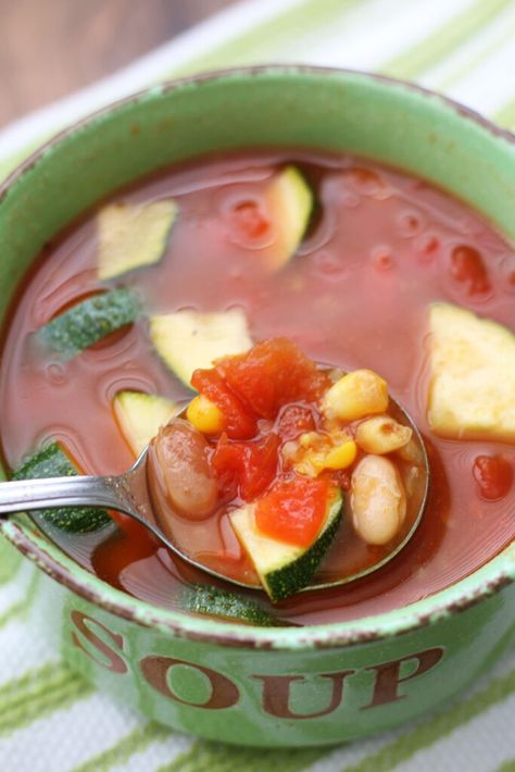 Vegetable Soup With Zucchini, Three Sisters Soup, Slow Cooker Vegetable Soup, Soup With Zucchini, Zucchini Corn, Great Northern Beans, Instant Pot Dinner Recipes, Crock Pot Soup, Slow Cooking