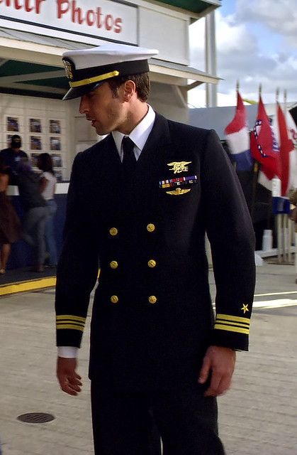 101-uniform-2 | AlexOLoughlin IntenseStudy | Flickr Navy Dress Uniforms, Pilot Uniform Men, Marines Uniform, Military Suit, Military Dress Uniform, Pilot Uniform, Military Dresses, Men's Uniforms, Navy Uniforms