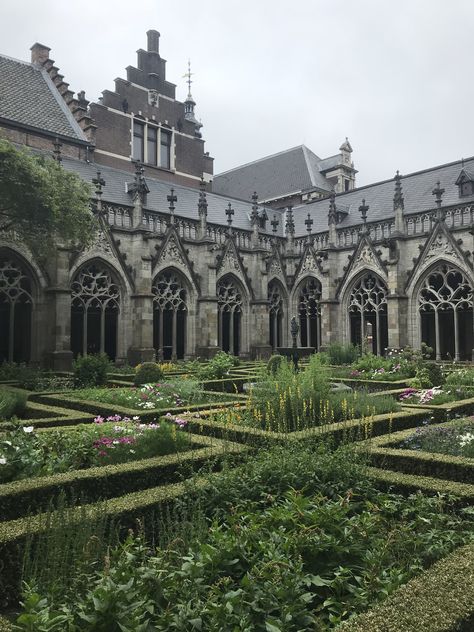 University Of Warwick Aesthetic, Utrecht Aesthetic, London Study Abroad, Utrecht University, Travel Netherlands, Utrecht Netherlands, Leiden University, University Of Warwick, Fav Place