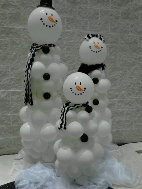 Snowmen Snowman Theme Party Decorations, Snowman Balloon Decorations, Snowman Party Decorations, Winter Wonderland Carnival, Winter Wonderland Balloon Decorations, Winter Formal Decorations, Winter Wonderland Balloons, Christmas Event Ideas, Balloon Snowman