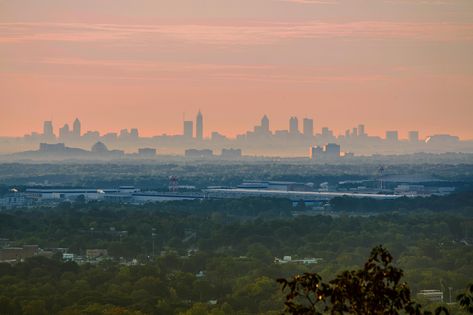 Skyline Drawing, Atlanta Skyline, Skyline Painting, Atlanta Photography, Architecture Design Drawing, City Background, City Drawing, Living Modern, City Landscape