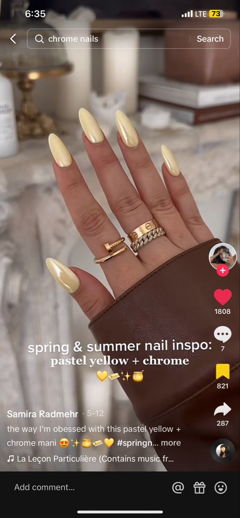 Summer Nail Inspo Chrome, Pastel Yellow Nails Chrome, Pastel Yellow Nails With Chrome, Bridesmaid Nail Designs, Summer Nail Ideas Yellow, Baby Yellow Chrome Nails, Lemon Chrome Nails, Summer Wedding Nails Bridesmaid, Pale Yellow Chrome Nails