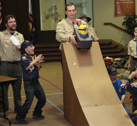 Cub Scout Recruitment Activities, Cub Scouts Lion Activities, Cub Scout Halloween Activities, Cub Scout Flag Ceremony, Cub Scout Den Flags, Joey Scouts, Cub Scout Games, Flag Ceremony, Boy Scout Activities