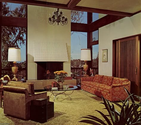 Design: 1960-1970 Interior Design 60s, Modern Living Room With Plants, 60s House Decor, Living Room With Plants, 60s Living Room, Vintage Living Room Design, Mid Century Living Room Decor, Groovy Decor, 70's Decor