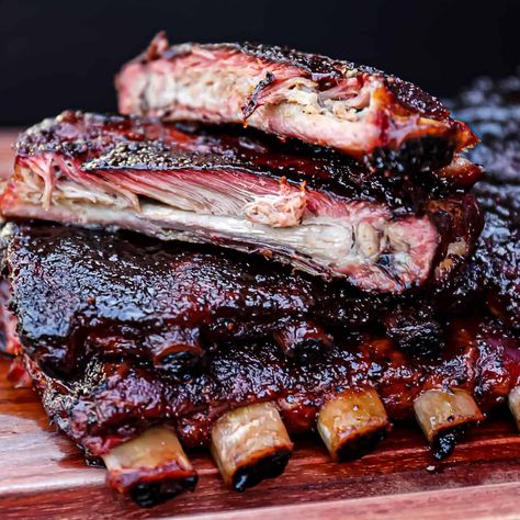 Best Traeger Smoked St Louis Style Ribs (BBQ Pork Rack) - Sip Bite Go Smoked St Louis Ribs, St Louis Ribs Recipe, Saint Louis Ribs, St Louis Style Ribs, St Louis Ribs, Traeger Cooking, Smoked Beef Ribs, Smoked Pork Ribs, Spiced Beef