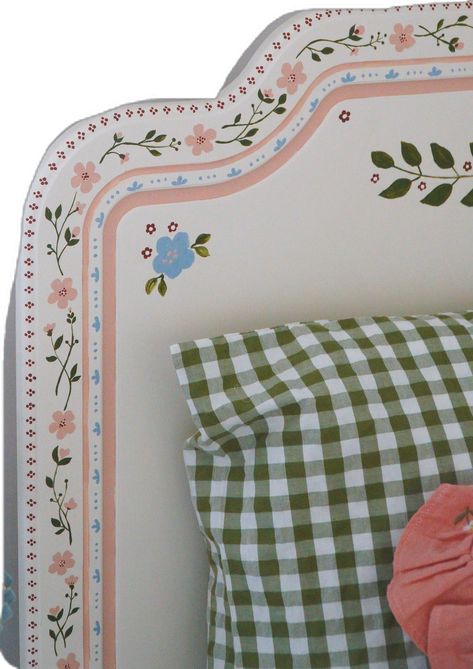 Hand Painted Headboard Ideas, Vintage Whimsical Aesthetic, Hand Painted Home Decor, Painted Headboard Ideas, Hand Painted Furniture Diy, Hand Painted Headboard, Headboard Painting, Vintage Hand Painted Furniture, Painted Headboard