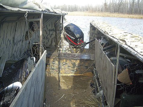 An article from Wildfowl magazine that gives plans on how to build a boat blind for duck hunting. Hunting Garage, Homemade Boat, Wooden Row Boat, Duck Blind Plans, Boat Blinds, Duck Hunting Boat, Duck Boat Blind, Blind Person, Rc Boats Plans