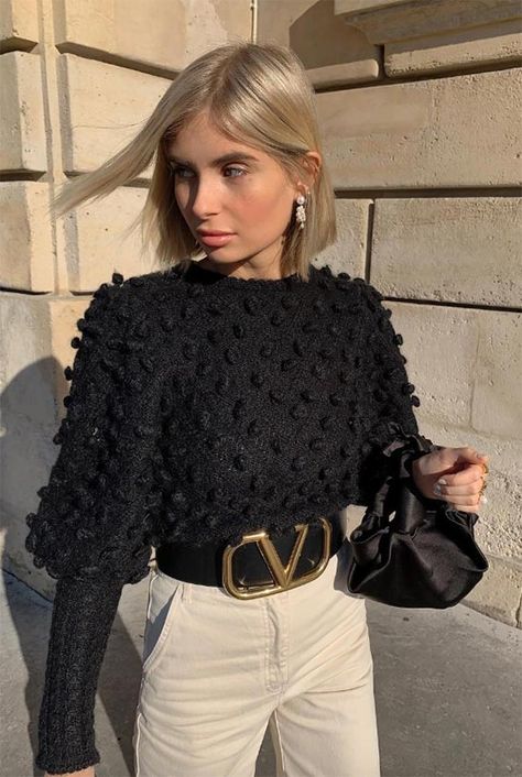 23 Best Designer Belts for Women to Elevate an Outfit - Glowsly #ootd #fashion #style #designerbelt #streetstyle Womens Designer Belts, Designer Belts For Women, Wide Belts For Women, London Fashion Weeks, Designer Belts, Belt Style, Fashion Belts, Autumn Street Style, Womens Designer Fashion