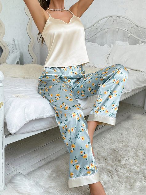 Floral Print Satin PJ SetI discovered amazing products on SHEIN.com, come check them out! Pink Thanksgiving, Satin Pj Set, Pyjama Satin, Fleece Tights, Floral Print Pants, Grey Colour Suit, Loose Maxi Dress, Womens Tights, Floral Pants