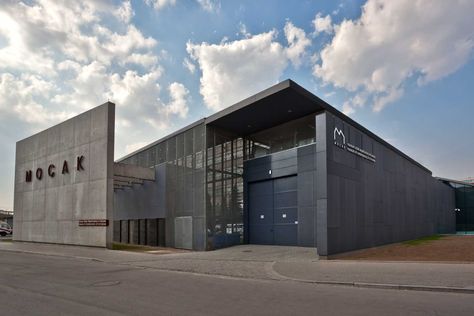 Industrial Building Design, Contemporary Entryway, Contemporary Stairs, Factory Architecture, Modern Factory, Warehouse Design, Industrial Building, Industrial Architecture, Contemporary Cottage