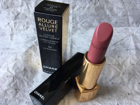 Chanel Rouge Allure Velvet Lipstick no. 34 La Rafinée Chanel Rouge Allure Velvet, Purple World, Chanel Rouge, World Beauty, Velvet Lipstick, Chanel, Velvet, Purple, Beauty