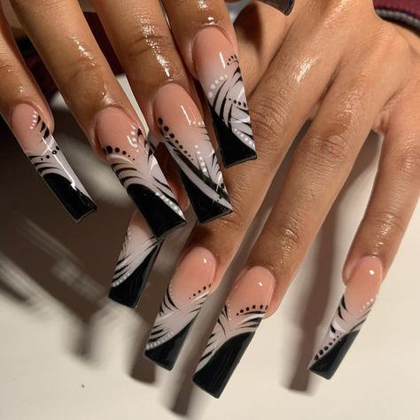 Old School Acrylic Nail Designs, Old School Nail Designs 90s, 90s Nails Acrylic Black Women, 2000s Acrylic Nails, 90s Theme Nails, 2000s Nail Designs, Old Nail Designs, 90s Inspired Nails, 2000s Nails Acrylic