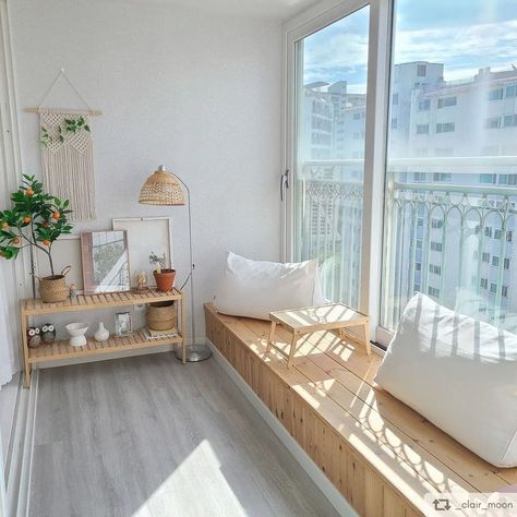 Aesthetic Mini Living Room, Condo Room Design Small Spaces, Small House Interior Aesthetic, Korean Aesthetic Living Room, Condo Room Aesthetic, Japandi Balcony Ideas, Small House Aesthetic Interior Design, Muji Room Aesthetic, Muji Living Room Small Spaces