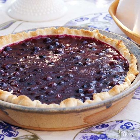 Uncovered Blueberry Pie Blueberry Cream Cheese Pie, Mini Blueberry Pies, Fruit Pie Recipe, Fresh Blueberry Pie, Grape Pie, Fast Desserts, Fresh Strawberry Pie, Cream Cheese Pie, Blueberry Cream Cheese