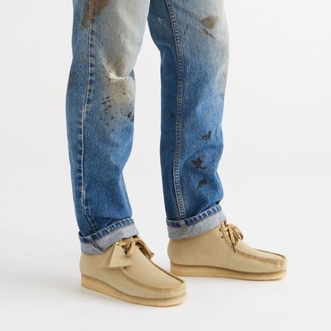 BARBARAPPA on Tumblr Clarks Shoes Mens Outfit, Clarks Outfit, Clarks Wallabees Men, Clarks Shoes Mens, Clarks Originals Men, Suede Outfit, Clarks Wallabees, Gentleman Aesthetic, Suede Chukka Boots