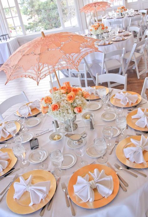 Umbrella Bridal Shower Theme, Umbrella Centerpiece Ideas, April Showers Bring May Flowers Baby Shower Theme, Umbrella Baby Shower Ideas, Umbrella Invitations, Umbrella Installation, Bridal Shower Umbrella, Umbrella Centerpiece, Umbrella Decor