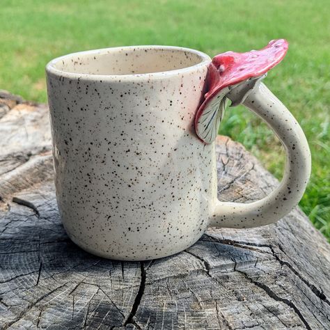 Cerámica Ideas, Clay Diy Projects, Glaze Ceramics, Pottery Crafts, Ceramics Pottery Art, Ceramics Projects, Ceramics Ideas Pottery, Cool Mugs, Molding Clay