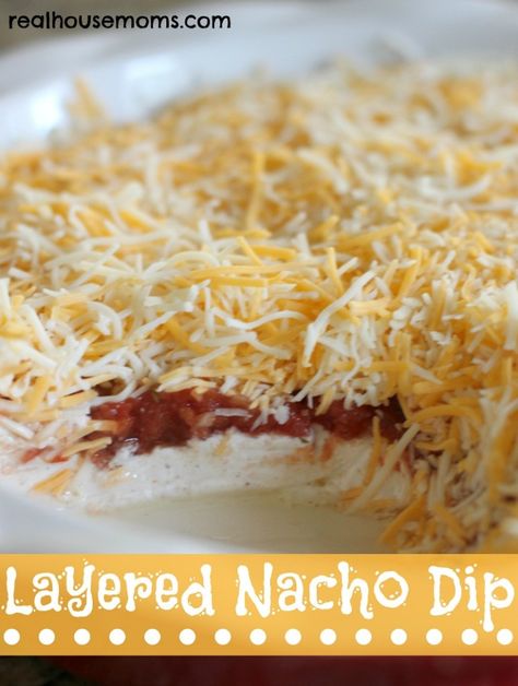 Layered Nacho Dip is a classic that everyone LOVES! Layered Nacho Dip, Nachos Dip Recipe, Low Carb Taco, Recipe Appetizers, Nacho Dip, Grandma Cooking, Snacks Appetizers, Low Carb Snack, Taco Dip