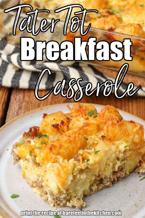 Tater Tot Breakfast Casserole Tator Tot Breakfast, Tot Breakfast Casserole, Tater Tot Recipes, Tater Tot Breakfast Casserole, Superfood Breakfast, Breakfast Casserole Bacon, Tater Tot Breakfast, Hashbrown Breakfast Casserole, Fluffy Eggs