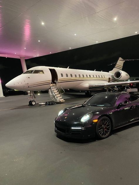 Private Plane, Rich Lifestyle, Luxury Lifestyle Dreams, Luxe Life, Luxury Aesthetic, Future Lifestyle, Money And Happiness, Rich Life, Dream Lifestyle