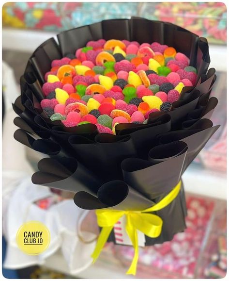 Gummy Bouquet, Mini Candy Bouquet, Sweet Bouquet, Edible Arrangements, Candy Bouquet, Gummy Candy, Rose Bouquet, Jelly, Crafts For Kids