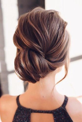 Wedding Hairstyles For Medium Length Hair ★ wedding hairstyles medium hair side swept low bun on brown hair tonyastylist Wedding Hairstyles Medium Hair, Medium Length Hair Wedding, Wedding Hairstyles For Medium Length, Hairstyles Medium Hair, Updo Bridal, Side Bun Hairstyles, Hairstyles Theme, Wedding Hair Side, Wedding Hairstyles For Medium Hair