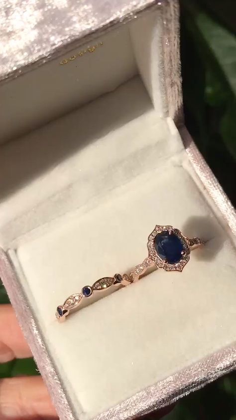 Sapphire Diamond Wedding Band, Sapphire Bridal Set, Blue Wedding Rings, Dream Engagement Rings, Pretty Rings, Vintage Engagement, Sapphire Engagement, Bridal Set, Engagement Rings Sapphire