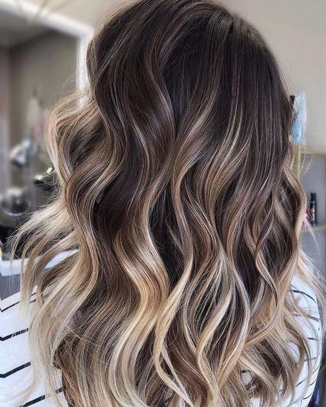 Balayage Medium, Cabelo Ombre Hair, Hairstyles Balayage, Medium Haircut, Blonde Shades, Blonde Ombre Balayage, Rambut Brunette, Medium To Long Hair, Brunette Ombre