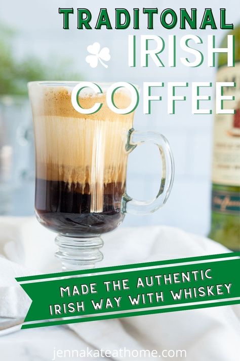 Irish Coffee Recipe, Irish Drinks, Winter Cocktails Recipes, Jameson Whiskey, Cocktail And Mocktail, Winter Cocktails, Classic Cocktail, Coffee Cocktails, Mocktail Recipe