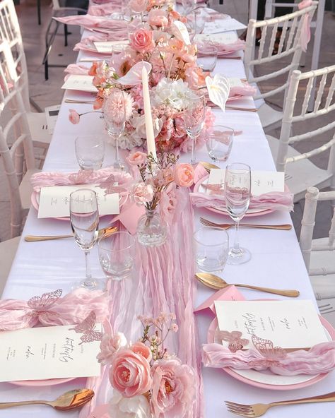 Slide to see butterflies flutter, bringing joy with their whimsical flight, a delightful sight at the butterfly themed baby shower tablescape created by us 🦋 👉 DMs to sprinkle some magic on your next event! #eventdecor #babyshower #picnictable #tablescape #babyshowerideas Pink Party Tables, 15th Birthday Decorations, Fairytale Baby Shower, Pink Table Settings, Pink Tablescape, Picnic Baby Showers, Garden Baby Shower Theme, Butterfly Theme Party, Girly Birthday Party